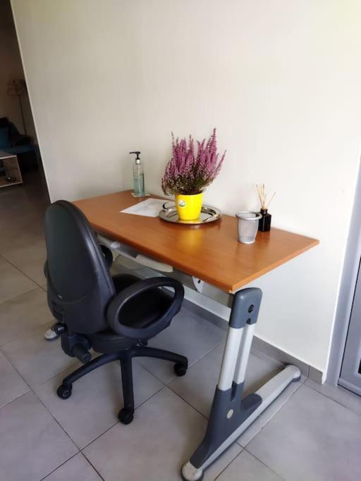 Cozy Apartment Near To The Airport Kouvaras Экстерьер фото