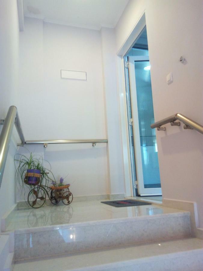 Cozy Apartment Near To The Airport Kouvaras Экстерьер фото